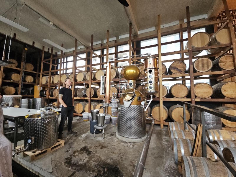 Bottle Distillery - Bottle Distillery Kanaaldijk-Zuid 1D, 5643 TZ Eindhoven, Netherlands