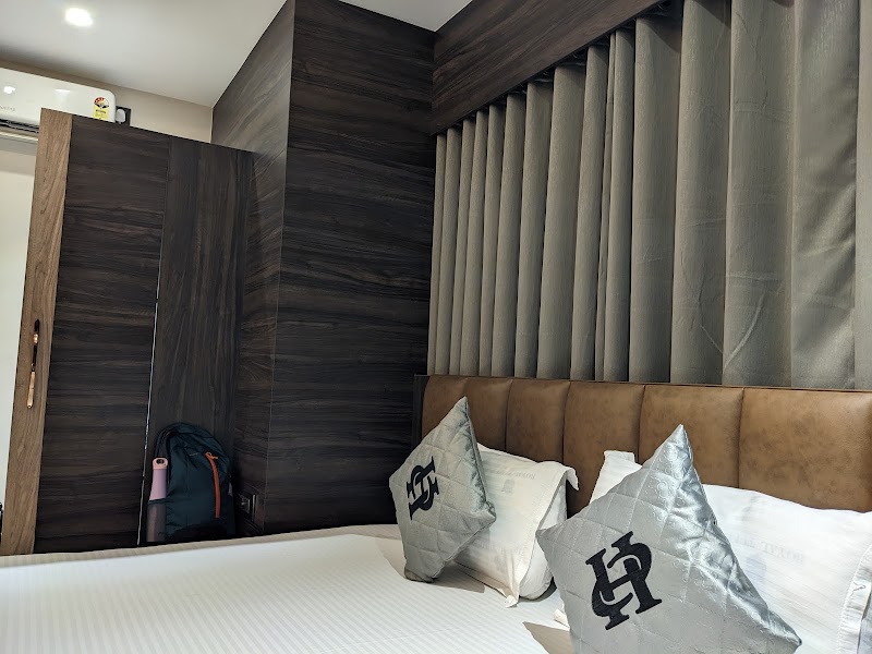 hotel orchid - hotel orchid MCRP+4XP, NJP Railway Sta Rd, Ward 35, Dabgram, Siliguri, West Bengal 734007, India