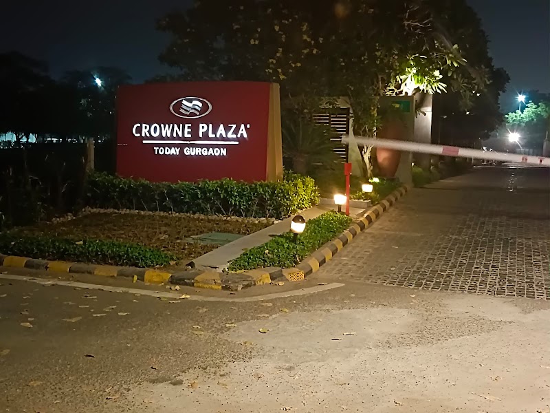 Crown Plaza Spa
