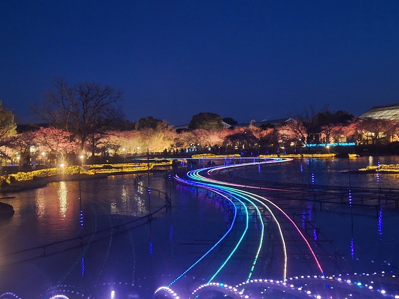 Corridor of Light / Tunnel of Light - Corridor of Light / Tunnel of Light 漆畑-270 Nagashimachō Komae, Kuwana, Mie 511-1144, Japan