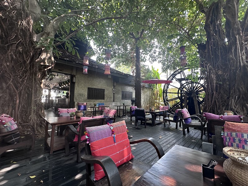 ฟ้าล้านนา สปา เมืองเก่า - Fah Lanna Spa - Old City - ฟ้าล้านนา สปา เมืองเก่า - Fah Lanna Spa - Old City 57, 57/1 Wiang Kaew Rd, Tambon Si Phum, Amphoe Mueang Chiang Mai, Chang Wat Chiang Mai 50200, Thailand
