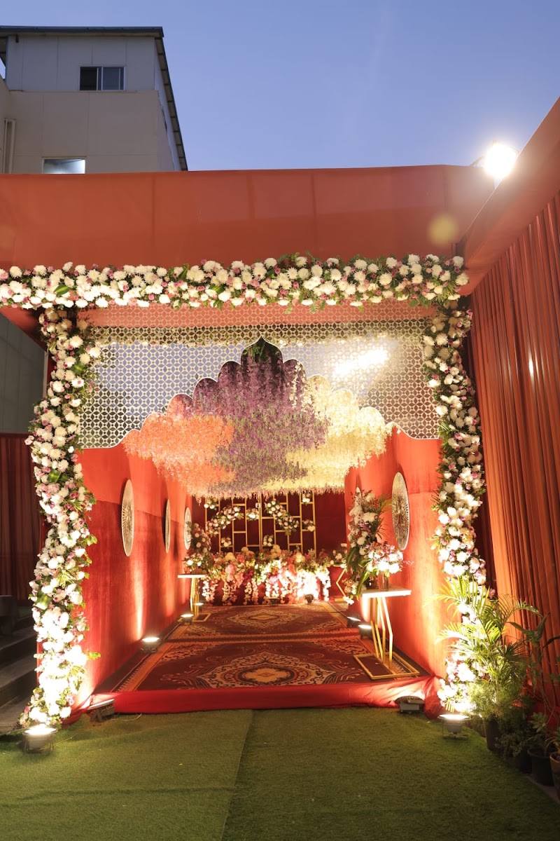 Royal Imperio - Royal Imperio Eros Garden, opposite supreme hospital, Charmwood Village, Sector 39, Faridabad, Haryana 121009, India