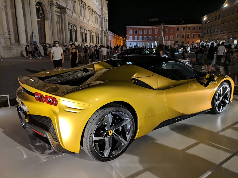 Palazzo Ducale di Modena - Palazzo Ducale di Modena Piazza Roma, 15, 41121 Modena MO, Italy