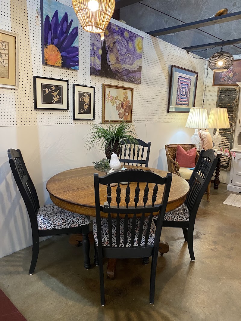 River City Antique Mall - River City Antique Mall, 876 Spider Webb Dr, Rome, GA 30161, USA