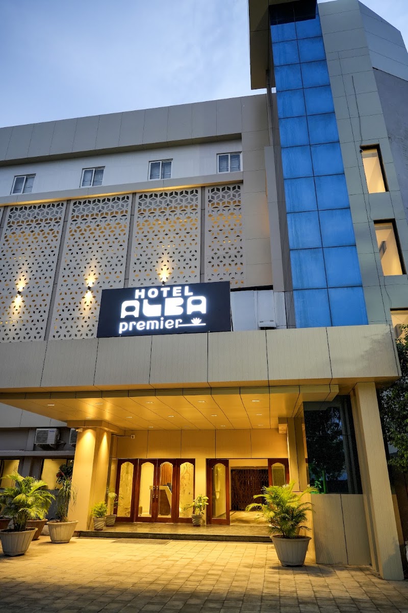 Alba Premier, Kolhapur (A Unit of Pravasa Hotels) - Alba Premier, Kolhapur (A Unit of Pravasa Hotels) near Market Yard, opp. Mukt Sainik Garden, Mukt Sainik Colony, Kolhapur, Maharashtra 416005, India