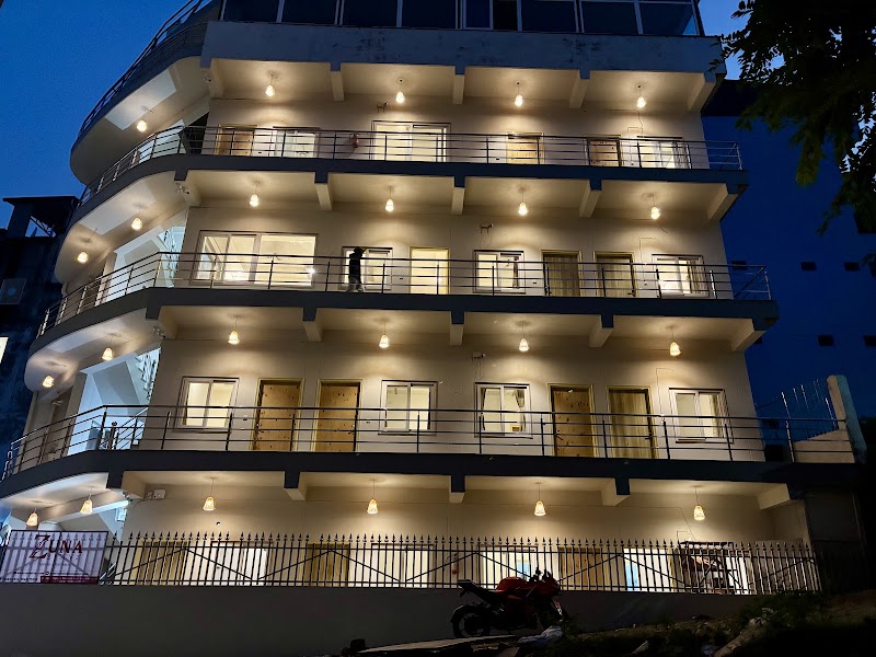 Zuna Stayz Tapovan - Rishikesh - Zuna Stayz Tapovan - Rishikesh Zuna Stayz, Balaknath Rd, near AYM School, Upper Tapovan, Tapovan, Rishikesh, Uttarakhand 249192, India