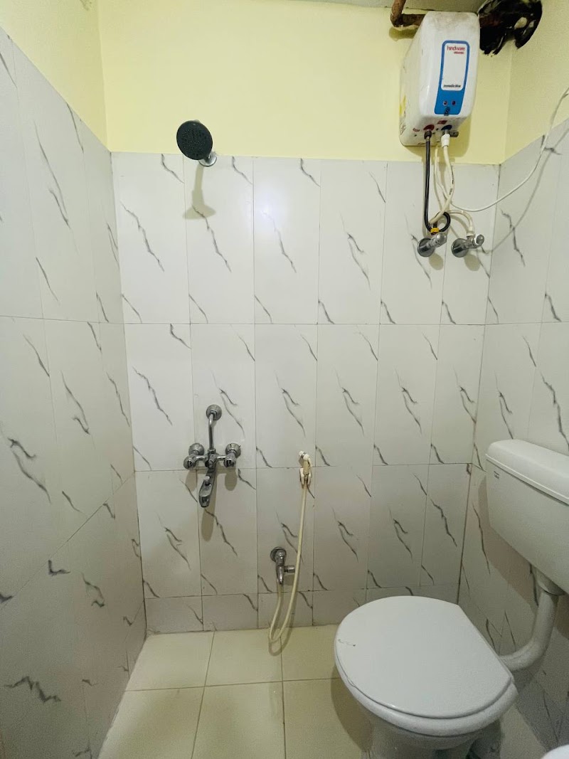 HOTEL AIRLINES - HOTEL AIRLINES Kapalitala Ln, near indian airlines, Bowbazar, Kolkata, West Bengal 700012, India