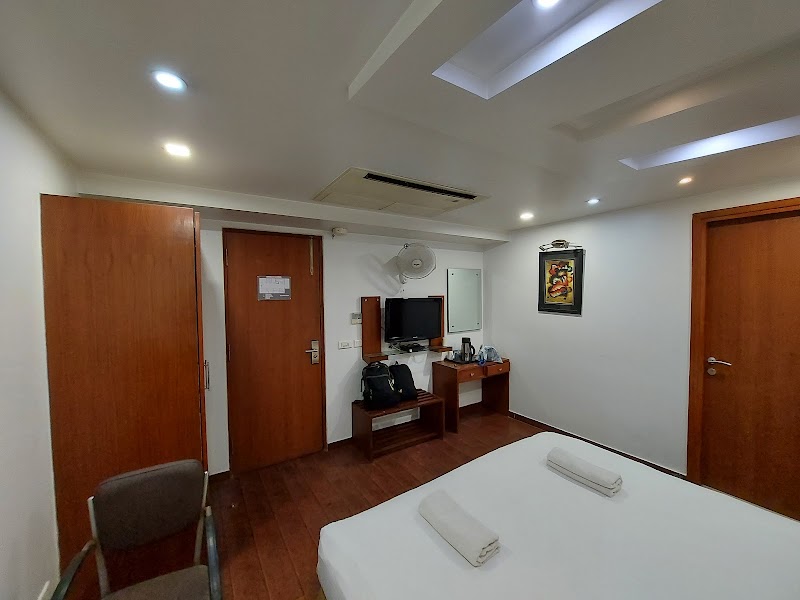 Hotel Palm D'or - Hotel Palm D'or 8595/1, Opp New Delhi Station, Desh Bandhu Gupta Rd, Arya Nagar, Paharganj, New Delhi, Delhi, 110055, India
