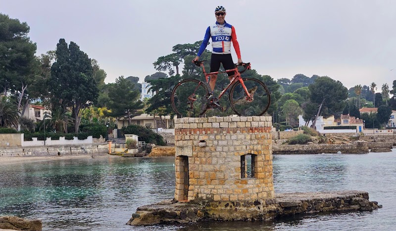 Petit port la Valette Cap d'Antibes - Petit port la Valette Cap d'Antibes, Plage des Ondes, 957 Bd Maréchal Juin, 06160 Antibes, France