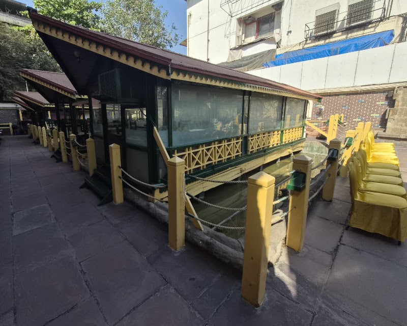 Shikara Restaurant - Shikara Restaurant Railway Station, Plot no, 3, Mumbai - Pune Hwy, opp. Sanpada Road, Sector 24, Turbhe, Mumbai, Navi Mumbai, Maharashtra 400703, India