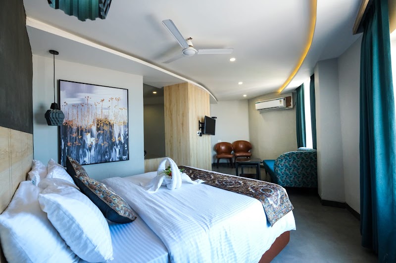 Hotel Prabhupada - Hotel Prabhupada, New Marine Drive Rd, near Light House, Puri, Odisha 752001, India