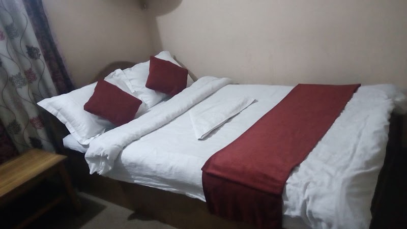 Hotel Ice View Pokhara - Hotel Ice View Pokhara Phirkhe Side Path , Lakeside, House Number 27, पोखरा 33700, Nepal