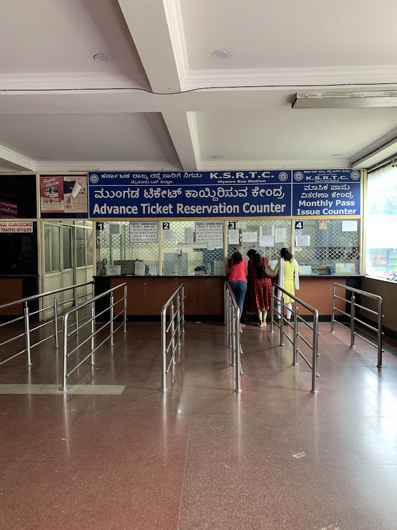 Mysore Bus Stand - Mysore Bus Stand, 8M75+9GM, Lashkar Mohalla, Mandi Mohalla, Mysuru, Karnataka 570001, India