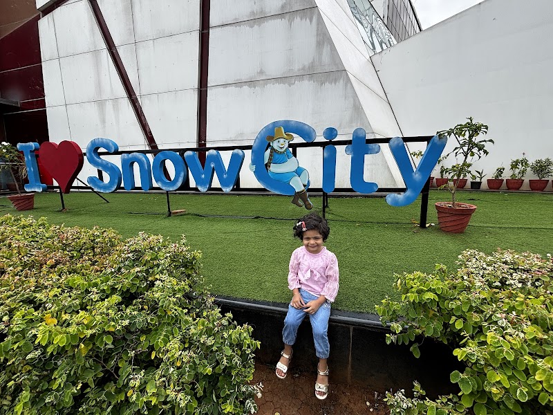 Snow City Bengaluru - Snow City Bengaluru Fun World Complex, 1st floor, Snow city, Jayamahal Main Rd, opposite TV Tower, J.C.Nagar, Bengaluru, Karnataka 560006, India