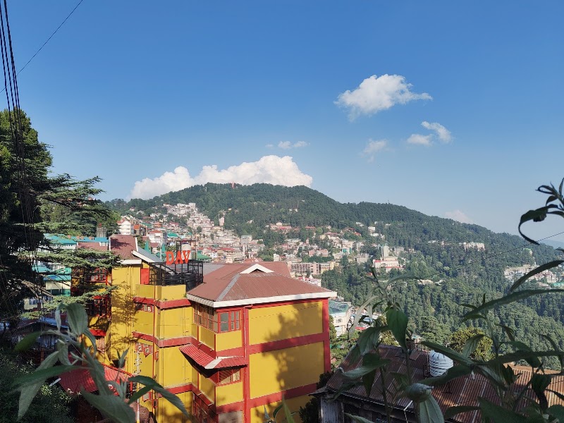 Hotel Gulmarg - Hotel Gulmarg Gulmarg Rd, Shilli, Shimla, Himachal Pradesh 171001, India