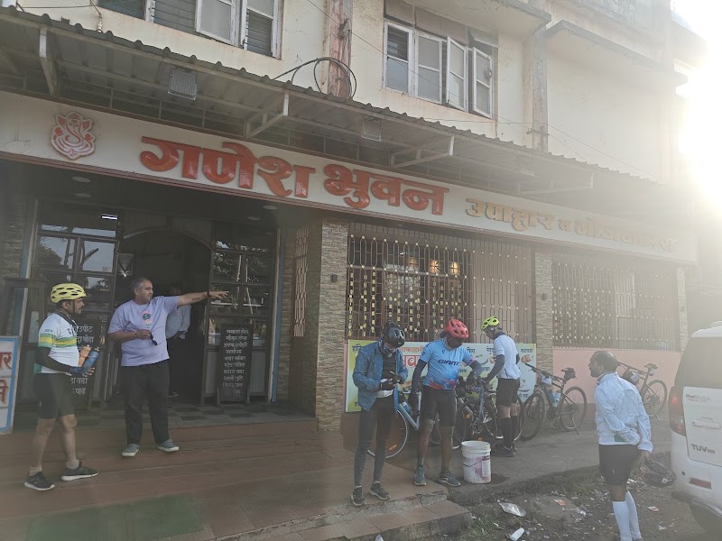 Hotel Ganesh Bhuwan - Hotel Ganesh Bhuwan Kolhapur - Ratnagiri Rd, opposite ST stand, Police Head Quarters, Ratnagiri, Maharashtra 415612, India