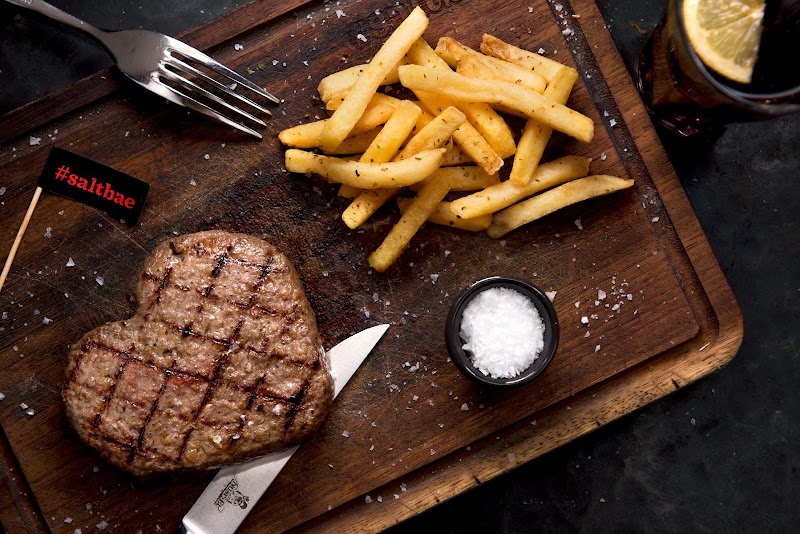 Nusr-Et Steakhouse - Nusr-Et Steakhouse, Restaurant Village Four Seasons Resort شارع شاطئ - Jumeirah - Jumeirah 2 - Dubai - United Arab Emirates