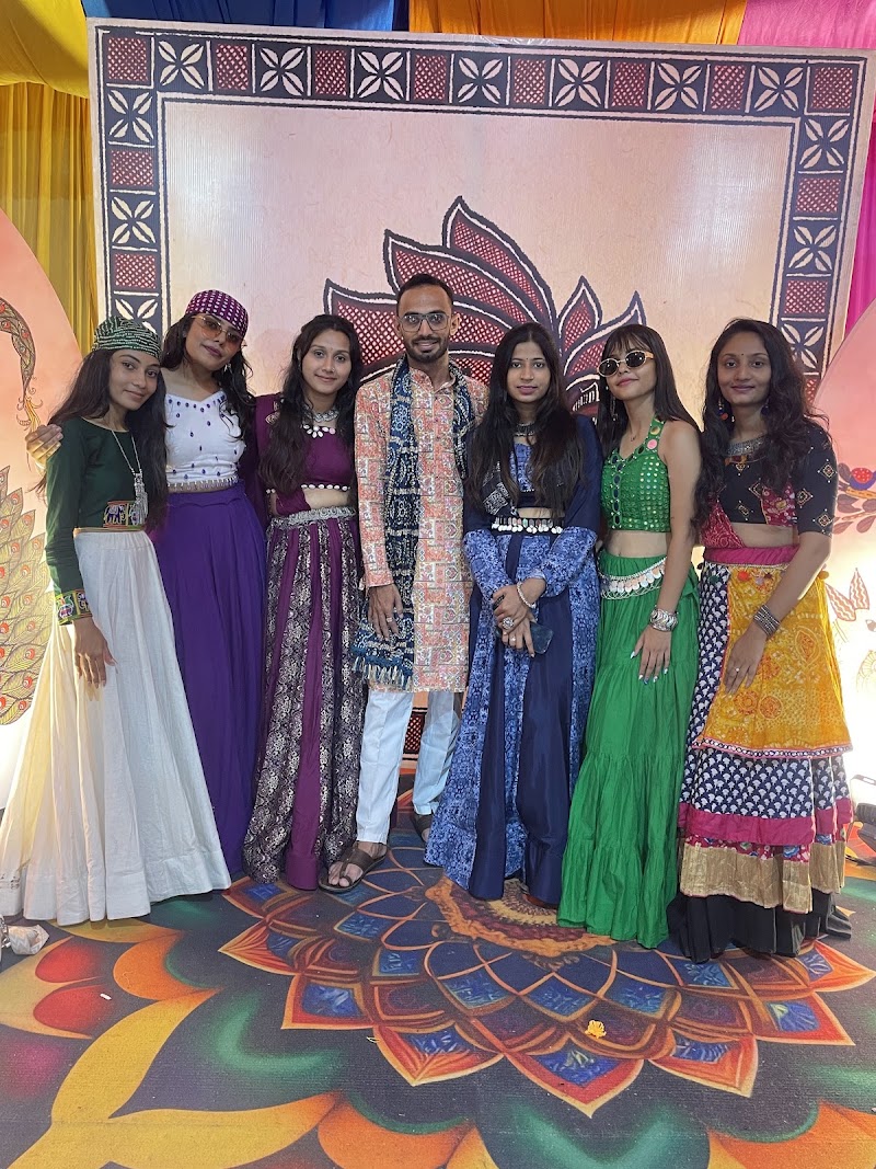 Rangat Garba & Dance Class - Rangat Garba & Dance Class, Dharam nagar to Bhaktinagar road, satadharkrupa society 3rd floor, satadhar krupa society Dharam nagar, to, bhakti nagar road, behind kshma society, opp. jalkranti sports ground, Satadhar Krupa Society, Surat, Gujarat 395008, India