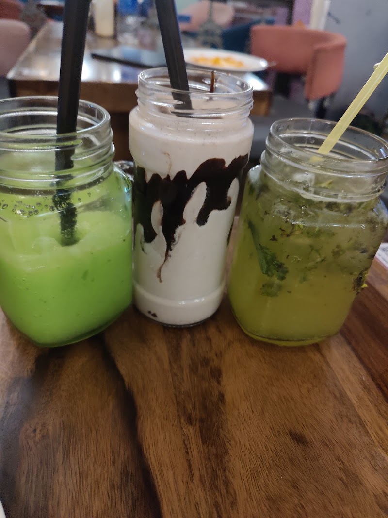 Cafe LazyMojo - Cafe LazyMojo H1, H2, SL Marg, opp. Genpact Jaipur, Lal Bahadur Nagar, Malviya Nagar, Jaipur, Rajasthan 302018, India
