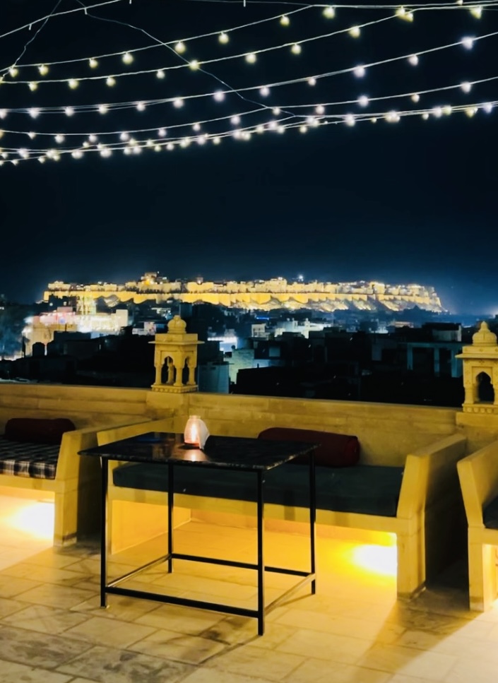 Hotel Pol Haveli Jaisalmer - Hotel Pol Haveli Jaisalmer Metre straight, 90, Geeta Ashram Rd, Malka Pol, Jaisalmer, Kishan Ghat, Rajasthan 345001, India