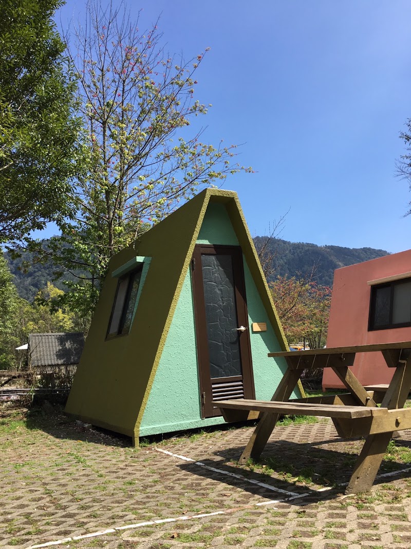 Wuling Farm Campground - Wuling Farm Campground No. 3-1, 武陵路和平區臺中市 Taiwan 424