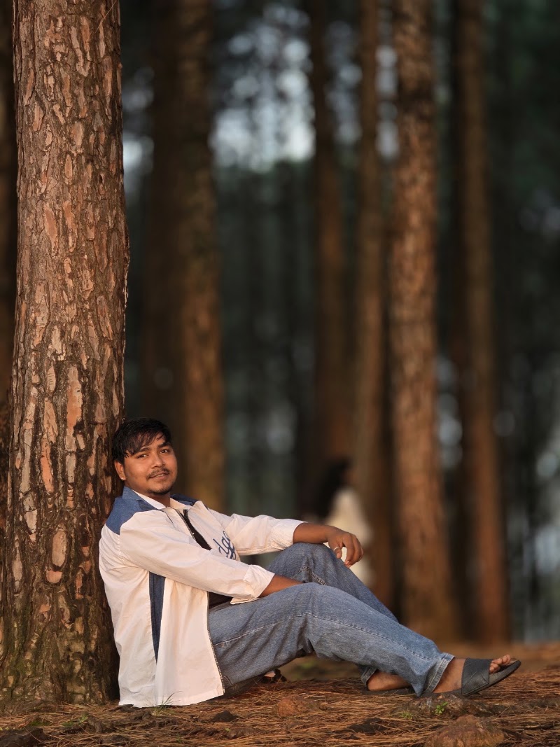 Sunrise edge view point Pine forest - Sunrise edge view point Pine forest F7PH+H2C ILU Sun light, Netarhat, Jharkhand 835218, India