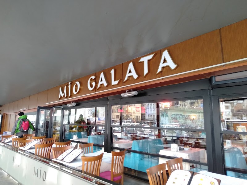 Galata Akın Balıkçısı - Galata Akın Balıkçısı, Arap Cami, Fermeneciler Cd. No:35, 34421 Beyoğlu/İstanbul, Türkiye