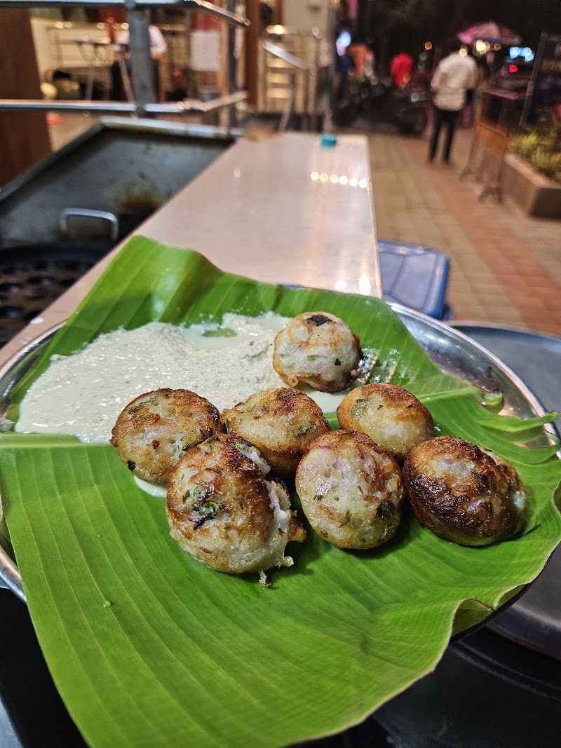 Davangere Benne Dose | ದಾವಣಗೆರೆ ಬೆಣ್ಣೆ ದೋಸೆ - Davangere Benne Dose | ದಾವಣಗೆರೆ ಬೆಣ್ಣೆ ದೋಸೆ, 30th Cross Rd..maiyas, road, next to sukh sagar hotel, 4th Block, Jayanagar, Bengaluru, Karnataka 560011, India