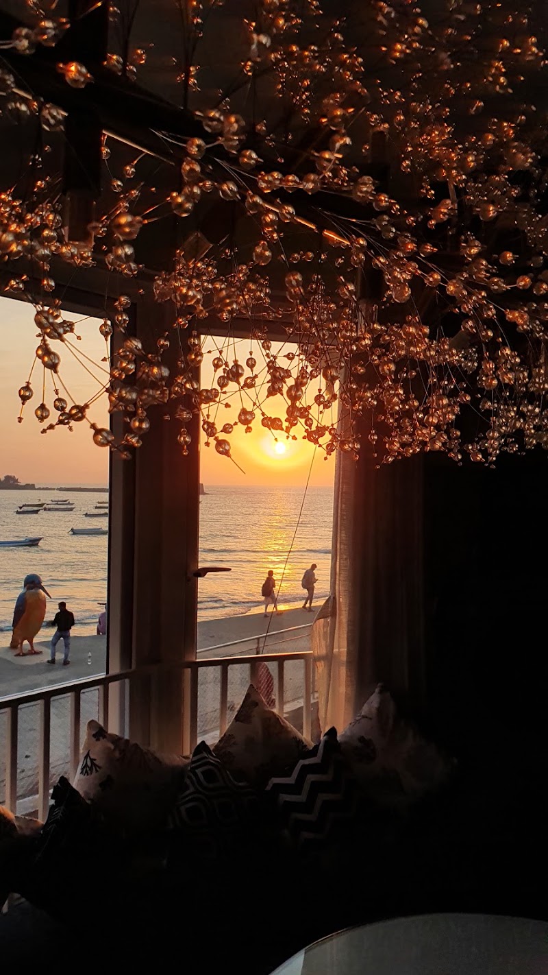 Tranquility - Seafacing 3BHK Luxury Apartment - Tranquility - Seafacing 3BHK Luxury Apartment, 1st Floor, Kaustubh Building, Beach, beside Krida Bhuvan, Limaye Wadi, Alibag, Maharashtra 402201, India