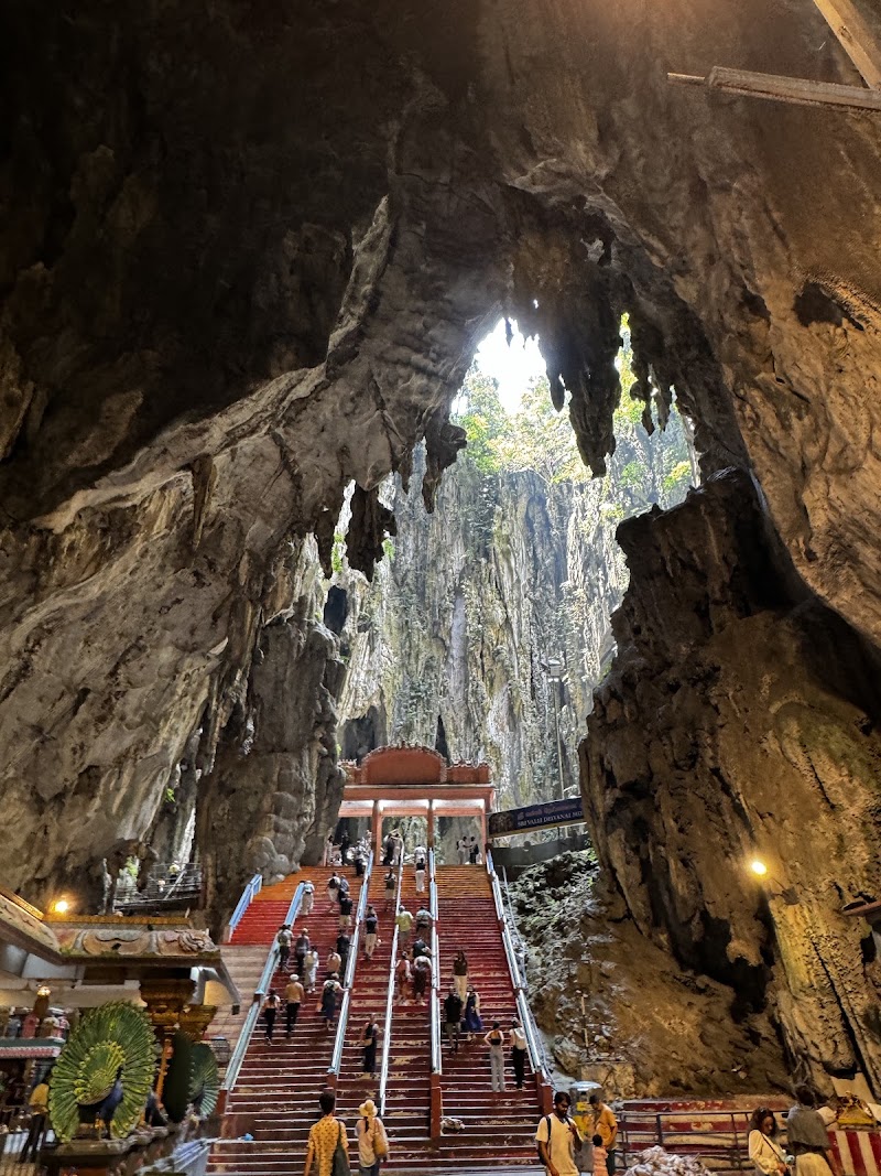Batu Caves - Batu Caves Gombak, 68100 Batu Caves, Selangor, Malaysia