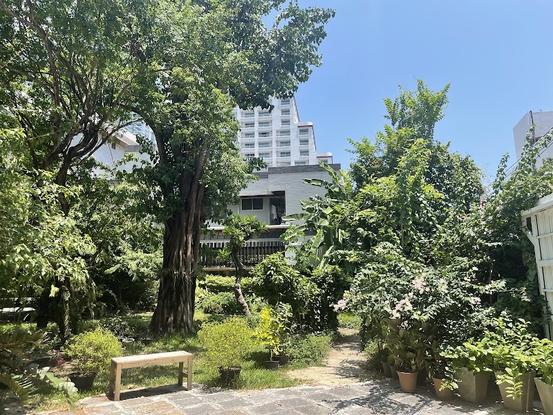 Y Prepper - Y Prepper, 35 Soi Sukhumvit 16, Khwaeng Khlong Toei, Khet Khlong Toei, Krung Thep Maha Nakhon 10110, Thailand