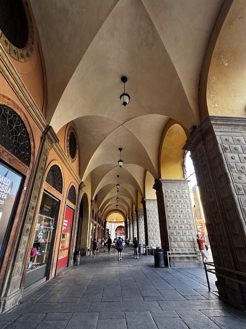 Palazzo Re Enzo - Palazzo Re Enzo Piazza del Nettuno, 1/C, 40125 Bologna BO, Italy