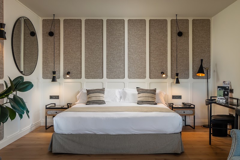 Hotel Barcelona Catedral - Hotel Barcelona Catedral Carrer dels Capellans, 4, Ciutat Vella, 08002 Barcelona, Spain