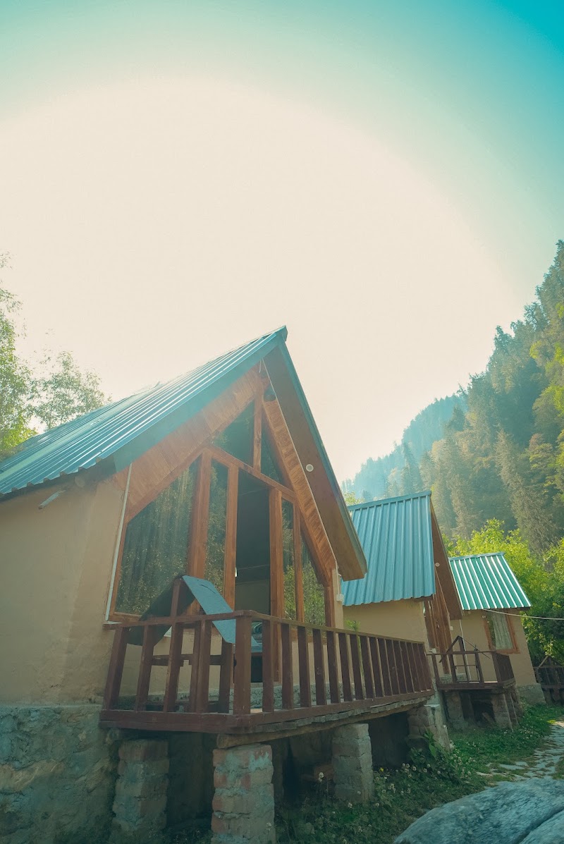 The Bushman Lodge - The Bushman Lodge The Bushman Lodge, Ghiyagi, Jibhi, Himachal Pradesh 175123, India
