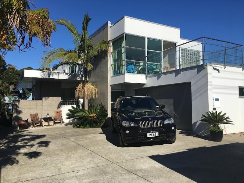 Sea View Guest House - Sea View Guest House 17 Heath Avenue, Northcote, Auckland 0627, New Zealand