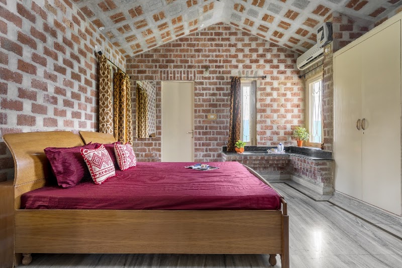 The Orchard Farm - A Pet Friendly Luxury Farmhouse Near Delhi with Pool and Jacuzzi - The Orchard Farm - A Pet Friendly Luxury Farmhouse Near Delhi with Pool and Jacuzzi Farm No.75, PachGaon, Mohammadpur Road, behind Best Western Resort Country Club, Manesar, Para, Haryana 122105, India