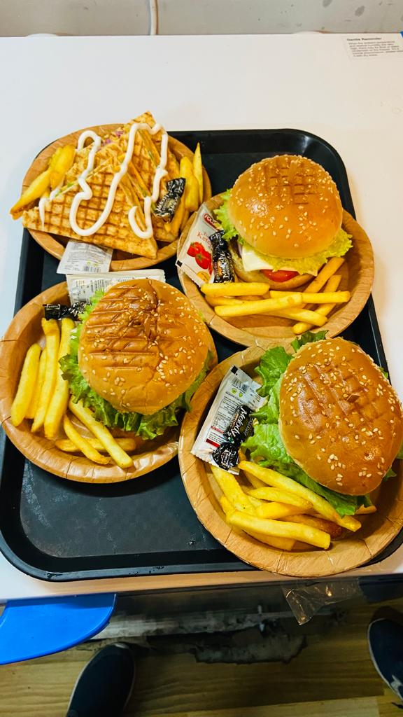 Kulhad chai wala - Kulhad chai wala Shop no 75, main huda market, near om sweets, DLF Colony, Sector 14, Gurugram, Haryana 122007, India