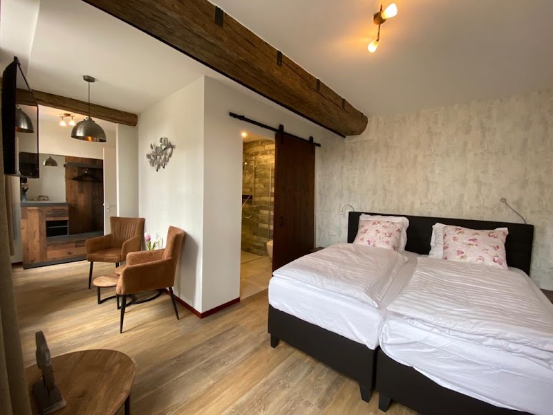 Hotel Restaurant Crasborn - Hotel Restaurant Crasborn Hoogstraat 6, 6017 AR Thorn, Netherlands