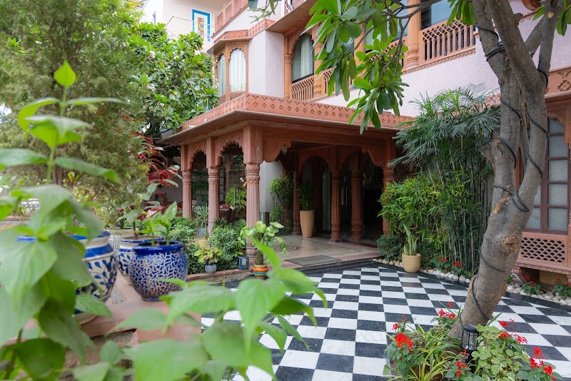 WelcomHeritage Traditional Heritage Haveli Hotel