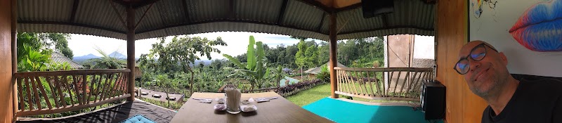 Bali Tree House Pelangi - Bali Tree House Pelangi M5RC+CP4, Baturiti, Tabanan Regency, Bali 82161, Indonesia