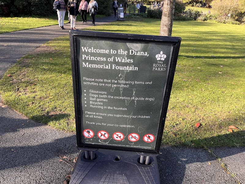 Diana, Princess of Wales Memorial Fountain - Diana, Princess of Wales Memorial Fountain W Carriage Dr, London W2 2UH, UK