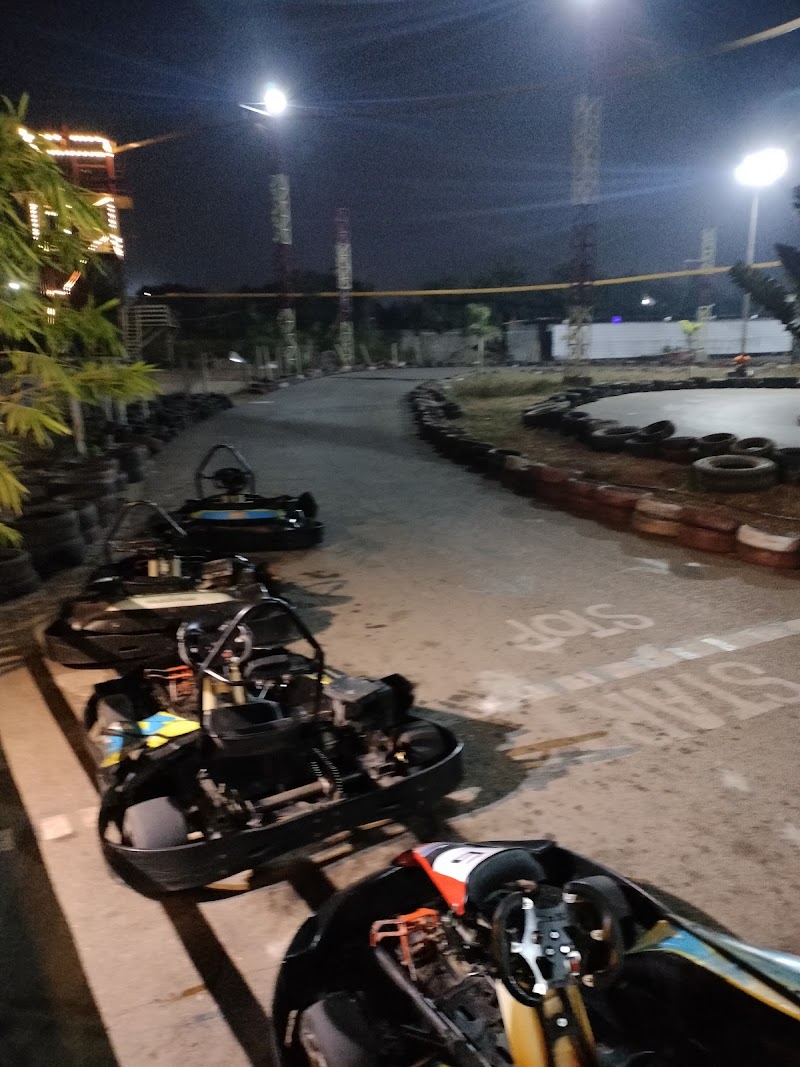 Area 36 Club - Area 36 Club, Area 36 Road, Airport Rd, near Raipur, Banarsi, Raipur, Chhattisgarh 492015, India