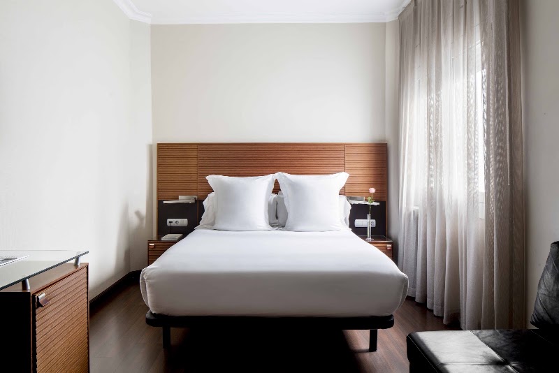 Hotel Astoria - Hotel Astoria Carrer de París, 203, Eixample, 08036 Barcelona, Spain