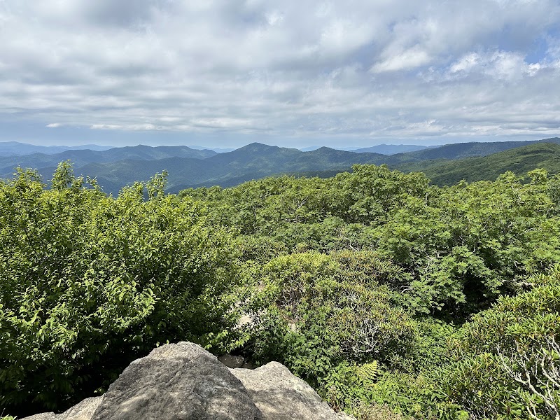 Craggy Pinnacle Trail - Craggy Pinnacle Trail 3641 Blue Ridge Pkwy, Barnardsville, NC 28709, USA