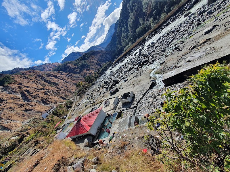 Hot Springs, Madkot - Hot Springs, Madkot, 3822+2GV, Madkot, Pithoragarh, Uttarakhand 262554, India