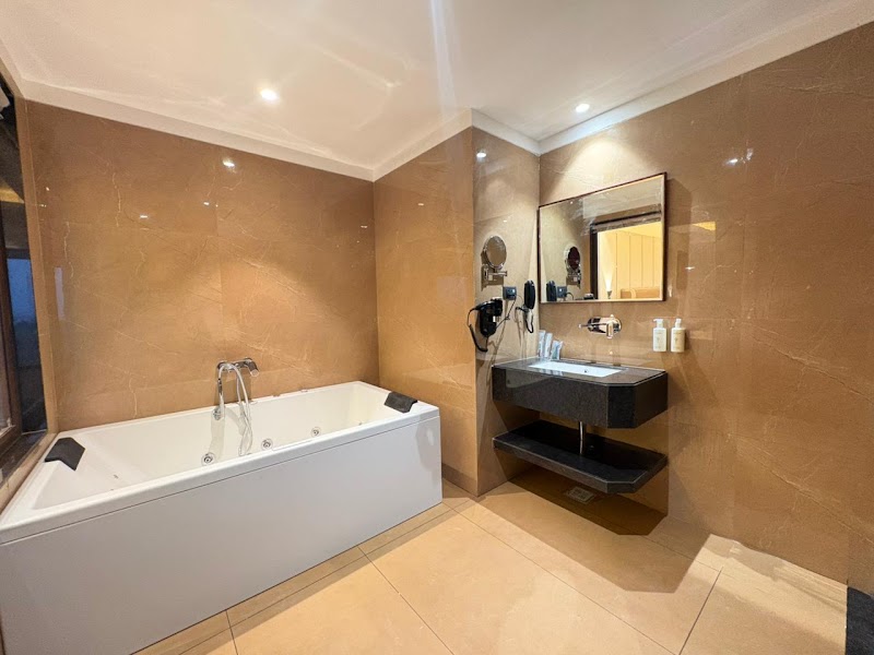 Playotel Premier Ujjain - Playotel Premier Ujjain Playotel Premier, Indore - Ujjain Rd, Gothada, Ujjain, Madhya Pradesh 456006, India