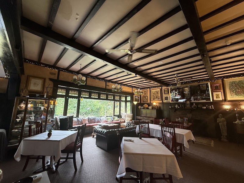 The Chalet Guesthouse and Studio - The Chalet Guesthouse and Studio 46 Portland Rd, Medlow Bath NSW 2780, Australia