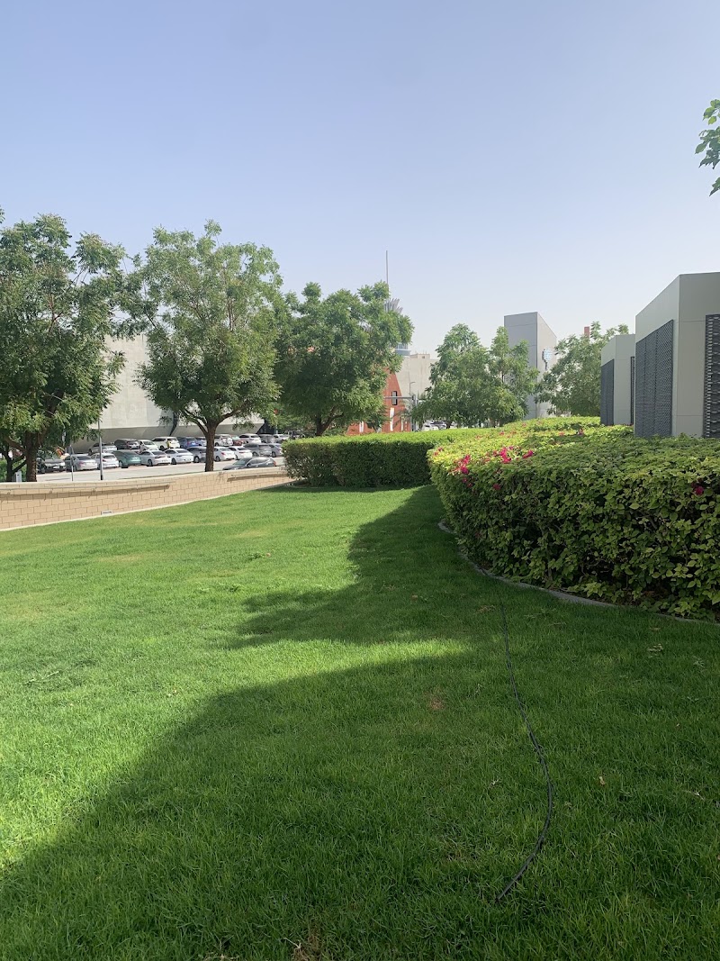 DSO HQ public parking - DSO HQ public parking 49FJ+PGQ - Nadd Hessa - Dubai Silicon Oasis - Dubai - United Arab Emirates