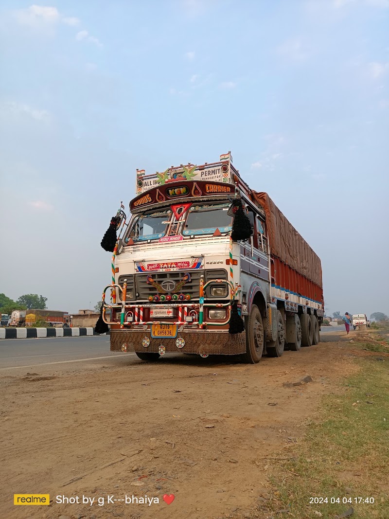 Chaudhary Dhaba - Chaudhary Dhaba JHP8+GF3, Chaumuhan Rural, Uttar Pradesh 281406, India