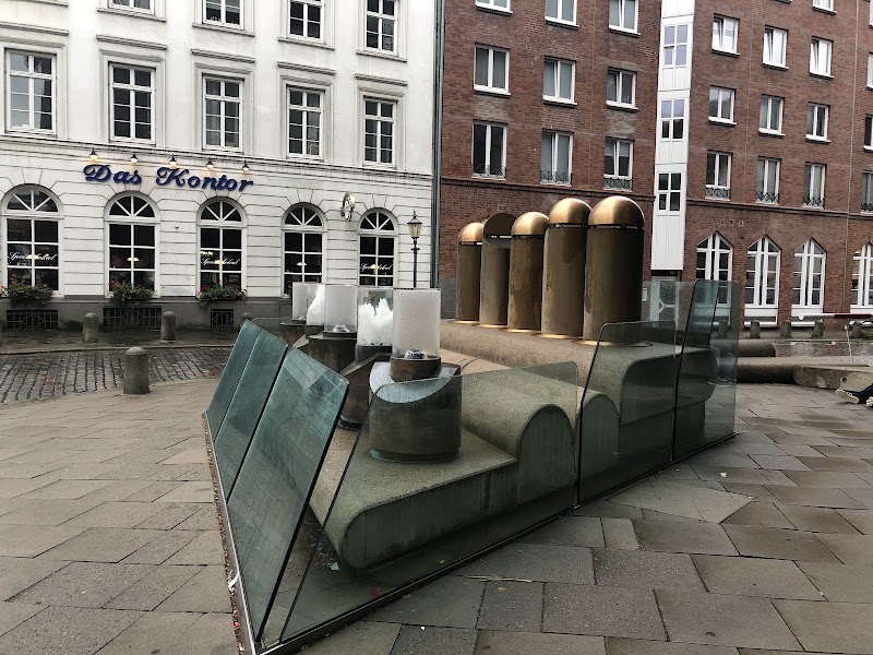 Deutsche Bundesbank - Hauptverwaltung in Hamburg, Mecklenburg-Vorpommern und - Deutsche Bundesbank - Hauptverwaltung in Hamburg, Mecklenburg-Vorpommern und, Willy-Brandt-Straße 73, 20459 Hamburg, Germany